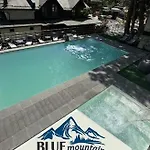 Hotel Blue Mountain