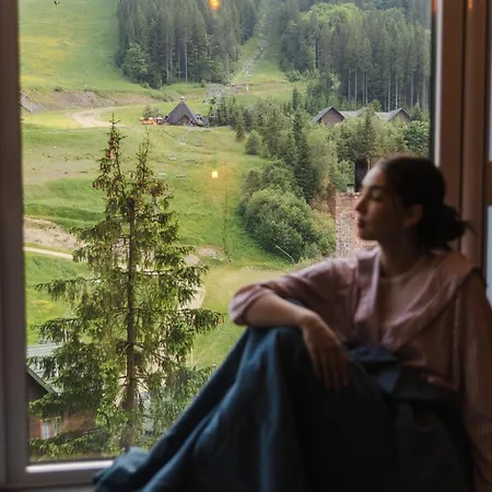 Blue Mountain Hotel *