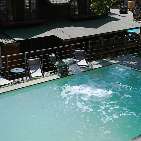 Blue Mountain فندق بوكوفِل