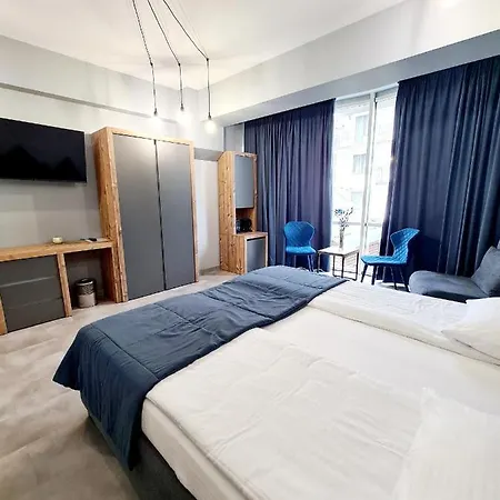 Hotel Blue Mountain