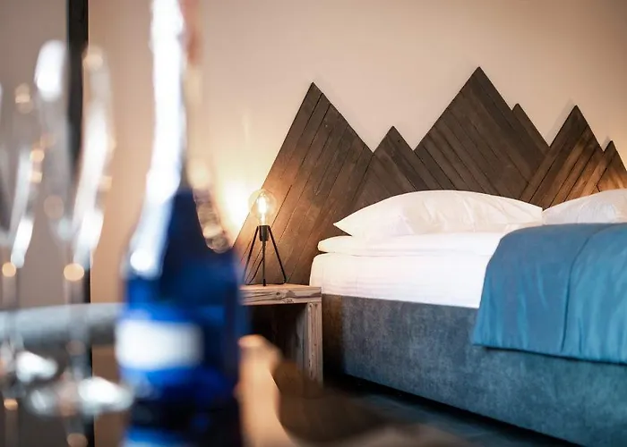Blue Mountain Hotel *